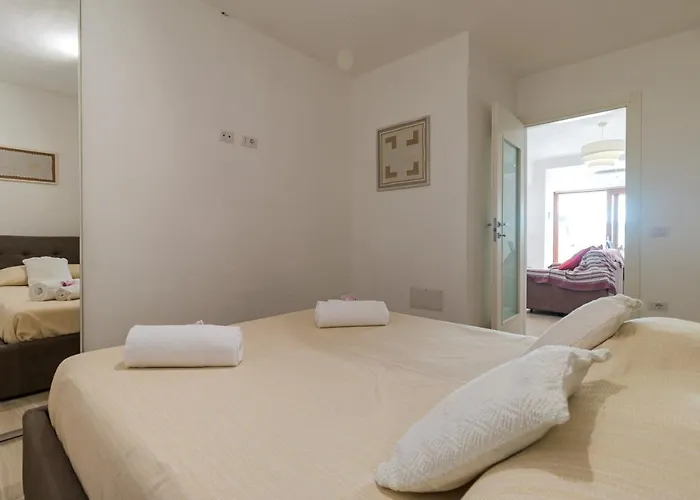 Purple Flower Apartament